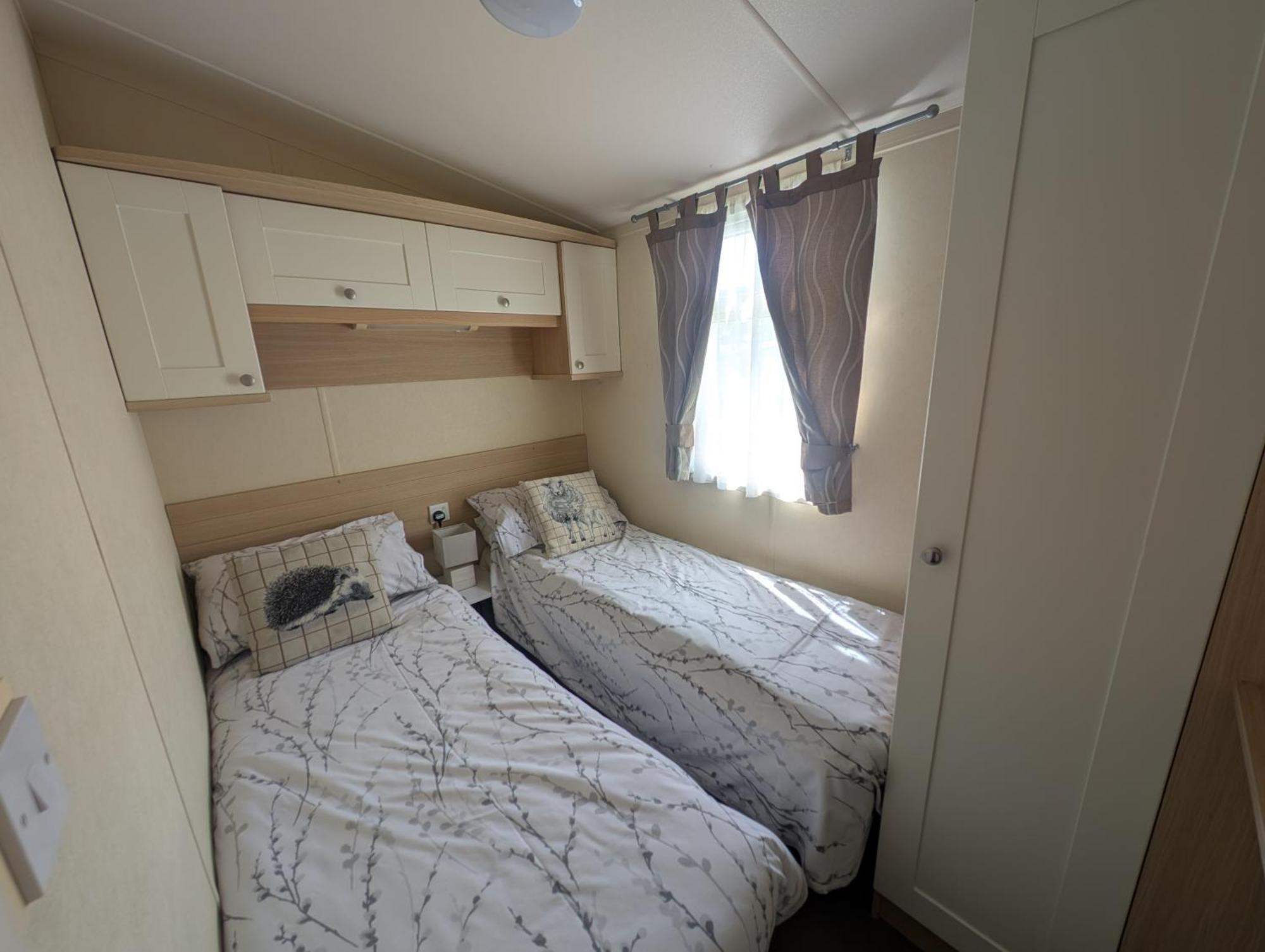Red Squirrel Holiday Home In The Countryside, 10 Mins To Lligwy Beach Llandyfrydog Luaran gambar