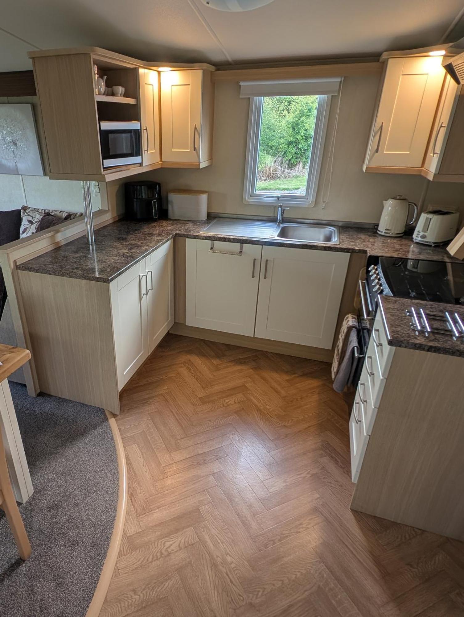 Red Squirrel Holiday Home In The Countryside, 10 Mins To Lligwy Beach Llandyfrydog Luaran gambar